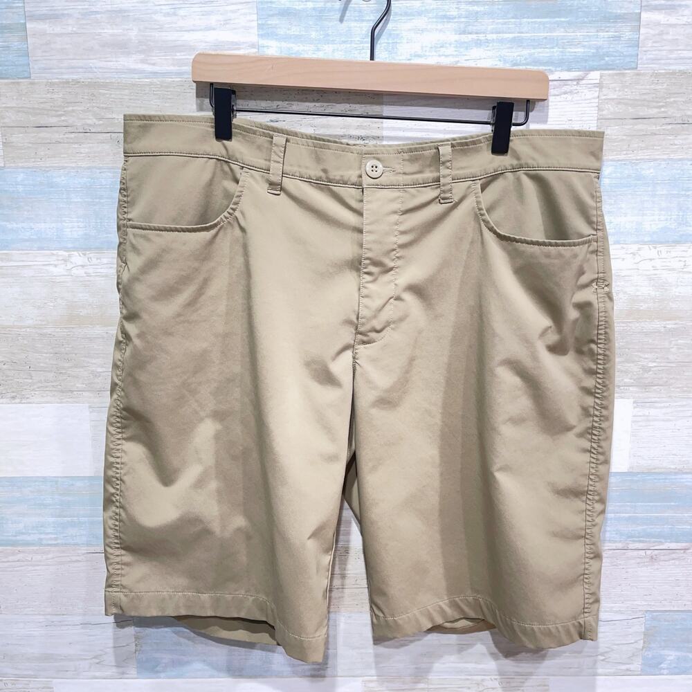 Under Armour Leaderboard Golf Shorts Tan HeatGear Loose Woven Stretch Mens 38